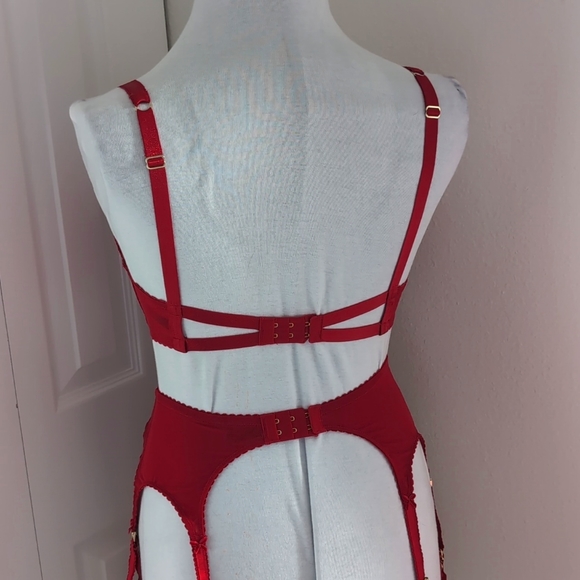 Dita Von Teese Boudoir Lingerie 3 Piece Set - Picture 3 of 5